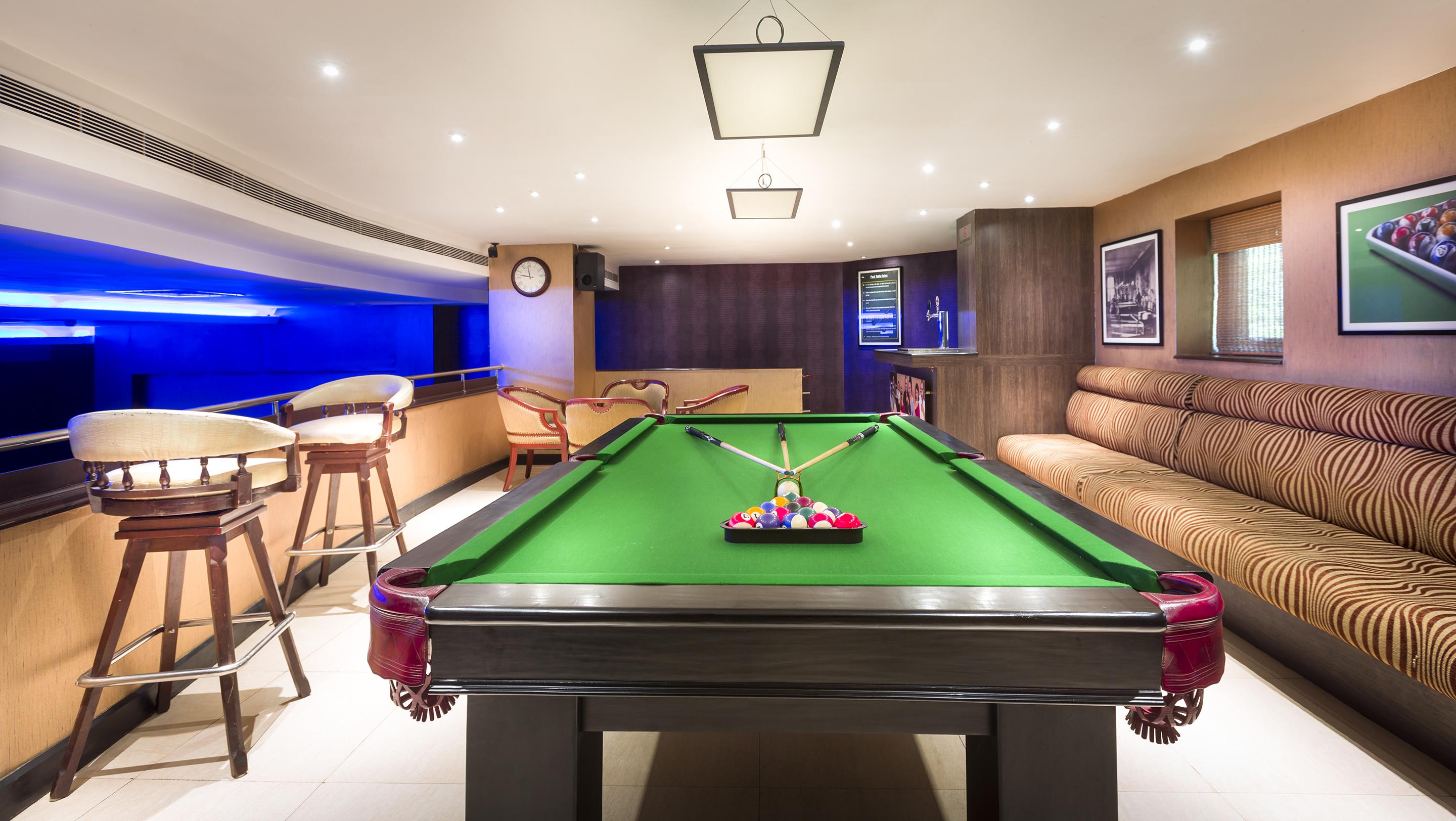 Grand Chennai By Grt Hotels Ngoại thất bức ảnh A pool table