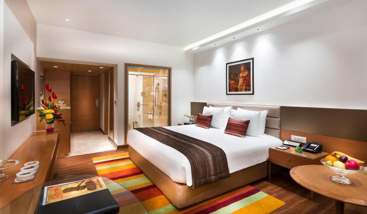 Grand Chennai By Grt Hotels Ngoại thất bức ảnh A room at the Taj Bengal