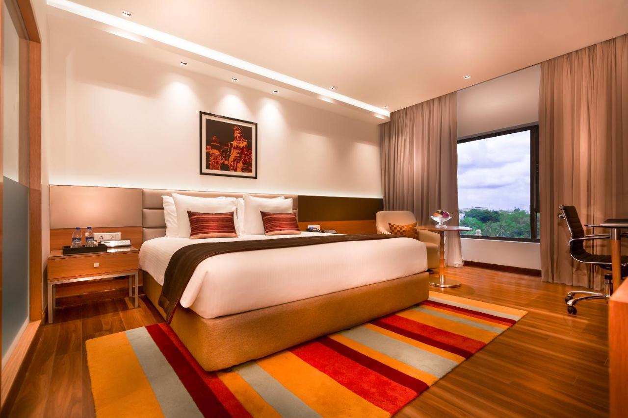 Grand Chennai By Grt Hotels Ngoại thất bức ảnh A room at the Taj Bengal