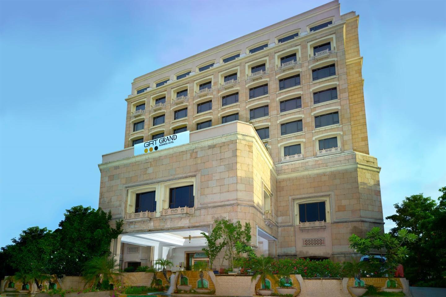 Grand Chennai By Grt Hotels Ngoại thất bức ảnh The Grand Hotel